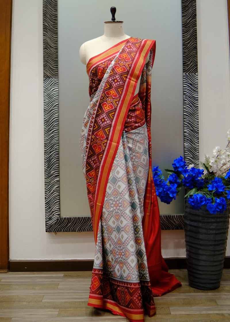 Designer Saree in Res & White Color